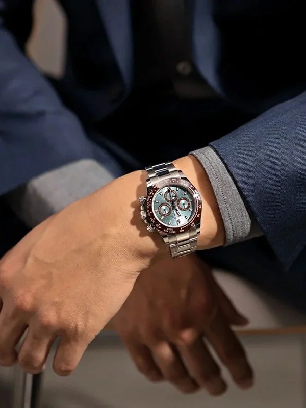 can you really wear a rolex every day 1c2aa5fd c17c 4915 8b99 07cf62dfb58e 副本