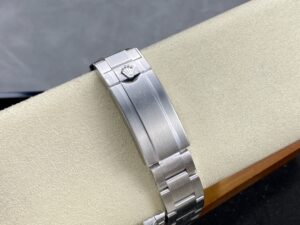 劳力士蚝式恒动潜航者型 124060 41毫米复刻表 rlxb057