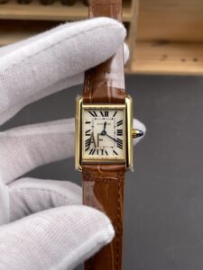 cartier tank louis cartier w1529856 29.5 x 22mm replica cartier010