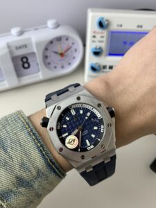 audemars piguet royal oak offshore diver 15720st 42mm replica ap011