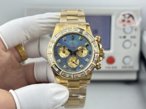 rolex cosmograph daytona double lensed spectacles features genuine moissanite bezel with real moissanite bezel116568 40mm replica rlxb126