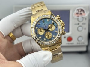 rolex cosmograph daytona double lensed spectacles features genuine moissanite bezel with real moissanite bezel116568 40mm replica rlxb126