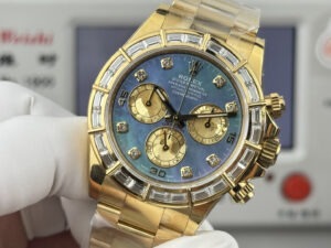 rolex cosmograph daytona double lensed spectacles features genuine moissanite bezel with real moissanite bezel116568 40mm replica rlxb126